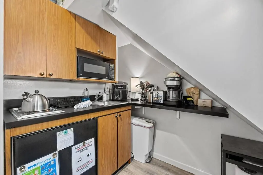 Great Walkable Studio Apt! New York 0*,  United States